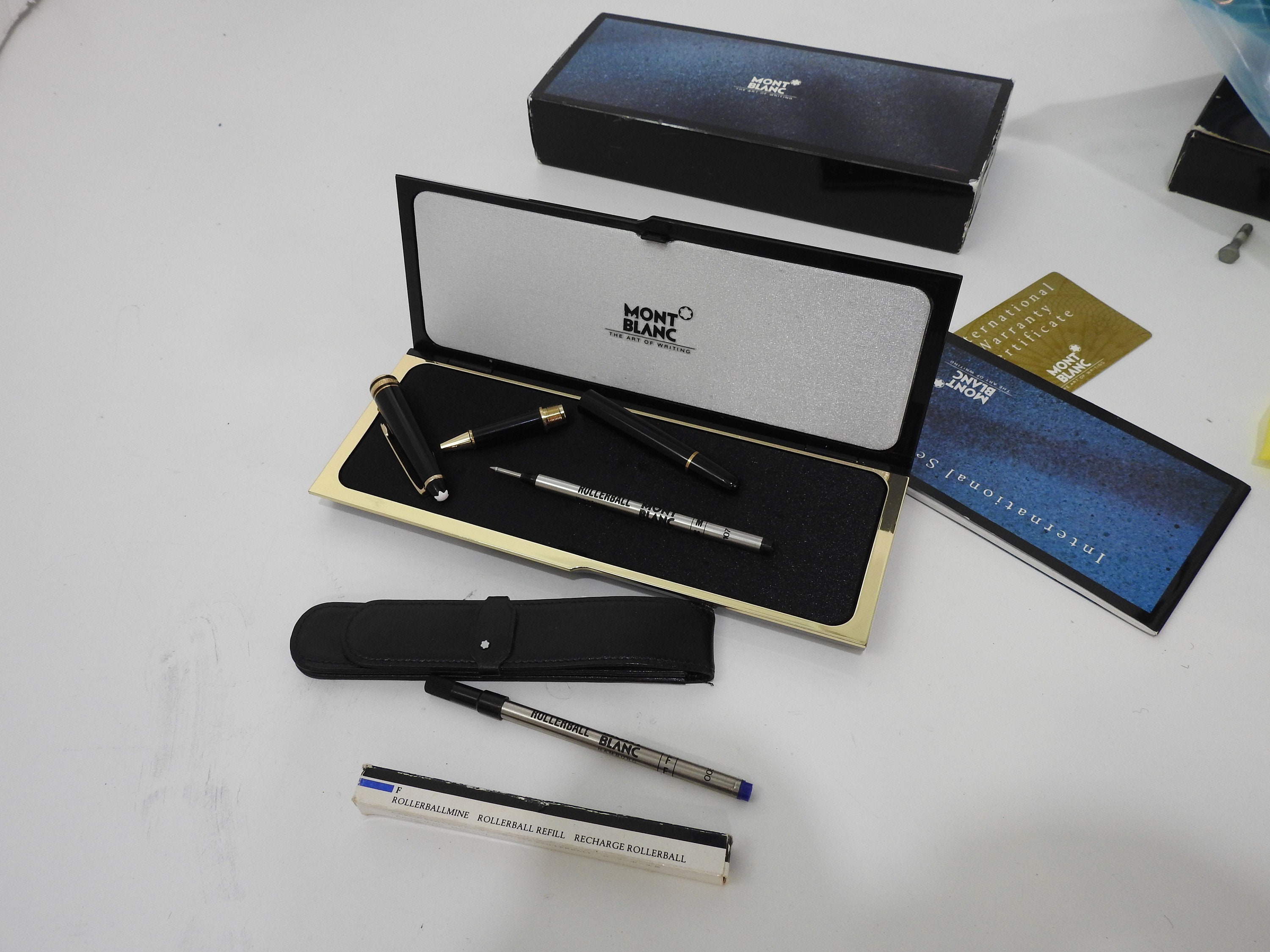 Black Metal Mont Blanc Pen, For Office, Packaging Type: Box