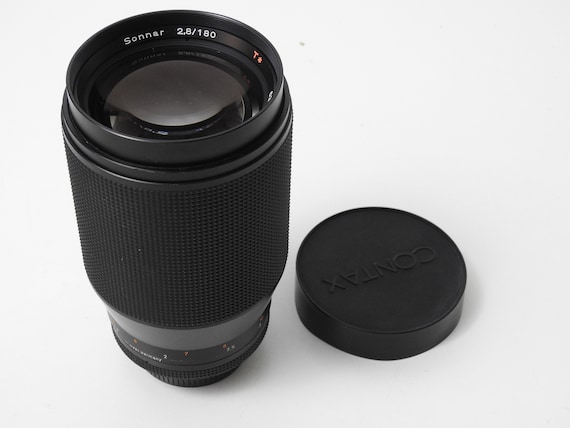 Carl Zeiss sonner 2.8/180 T✳ Carl Zeiss Sonnar T* 180mm F/2.8 [II] [AE, MM] | LENS-DB.COM