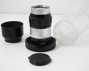 Nikkor 135mm f / 3.5 Nikon Lens Pristine Glass Fully Functional Manual Focus