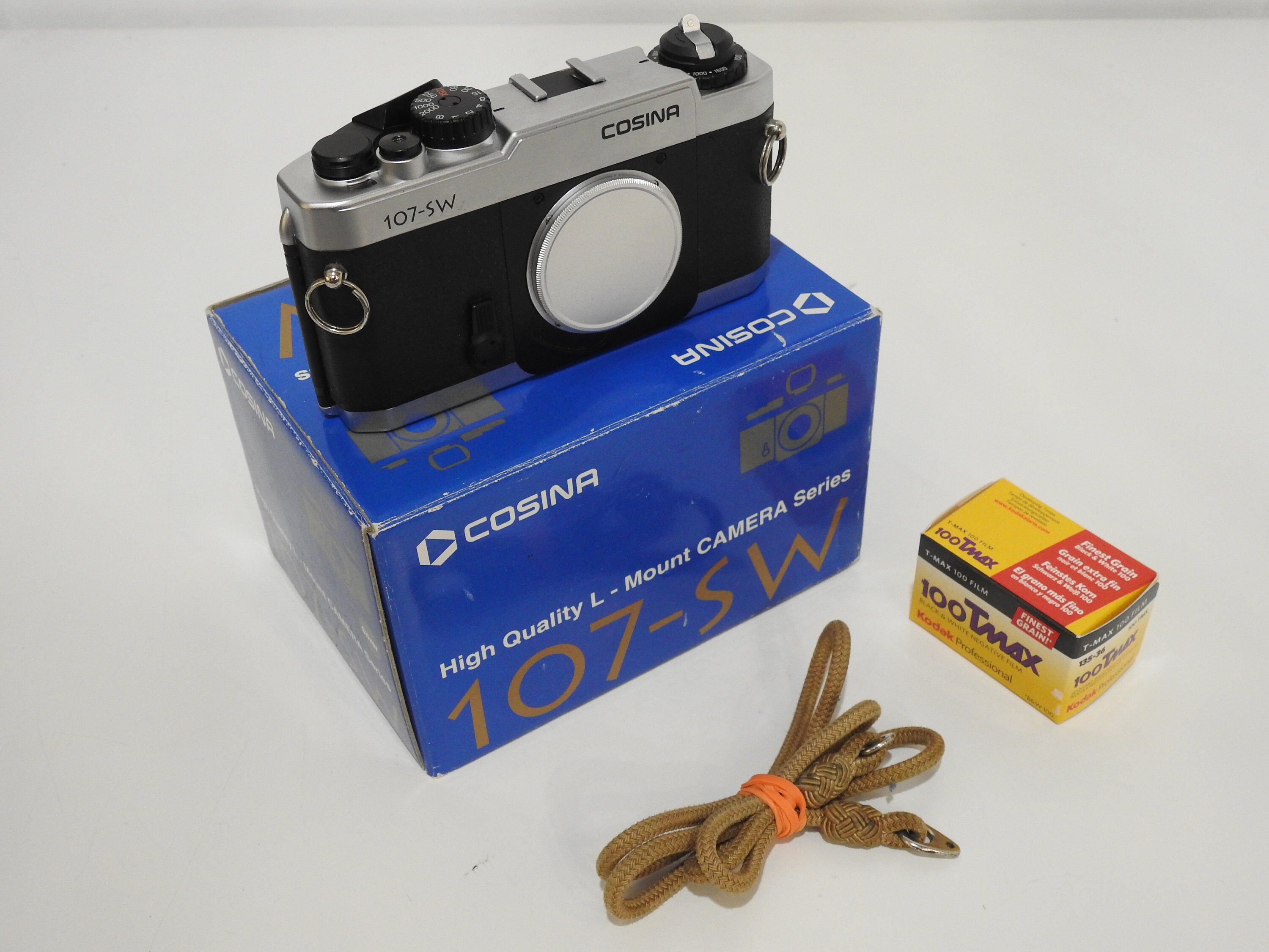 フィルムカメラ Cosina 107-SW (Rare Bessa-L Model) Cosina 107-SW (Rare Bessa-L Model)