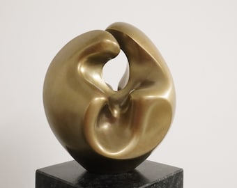 Bronze Skulptur " Das Paar ", Abstraktes Liebespaar, Bronzeform patiniert, Bronzekunst als Geschenk
