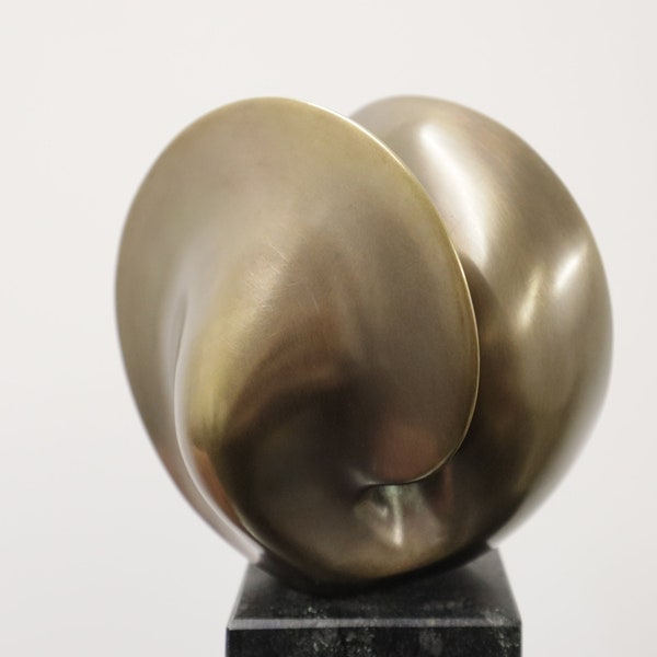 Bronze Skulptur " Zusammen – Zweisam ", Yin-Yang Zeichen Moderne Kunst, Bronzeform patiniert, Bronzekunst als Geschenk, Hochzeitsgeschenk