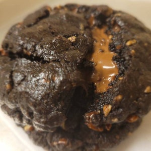 Nutella-Filled Dark Chocolate Cookie