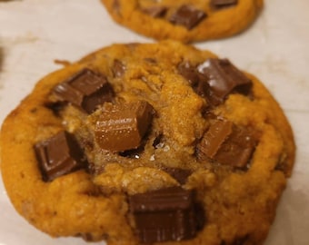 Browned Butter Chocolate Chip Cookies With Toffee Bits
