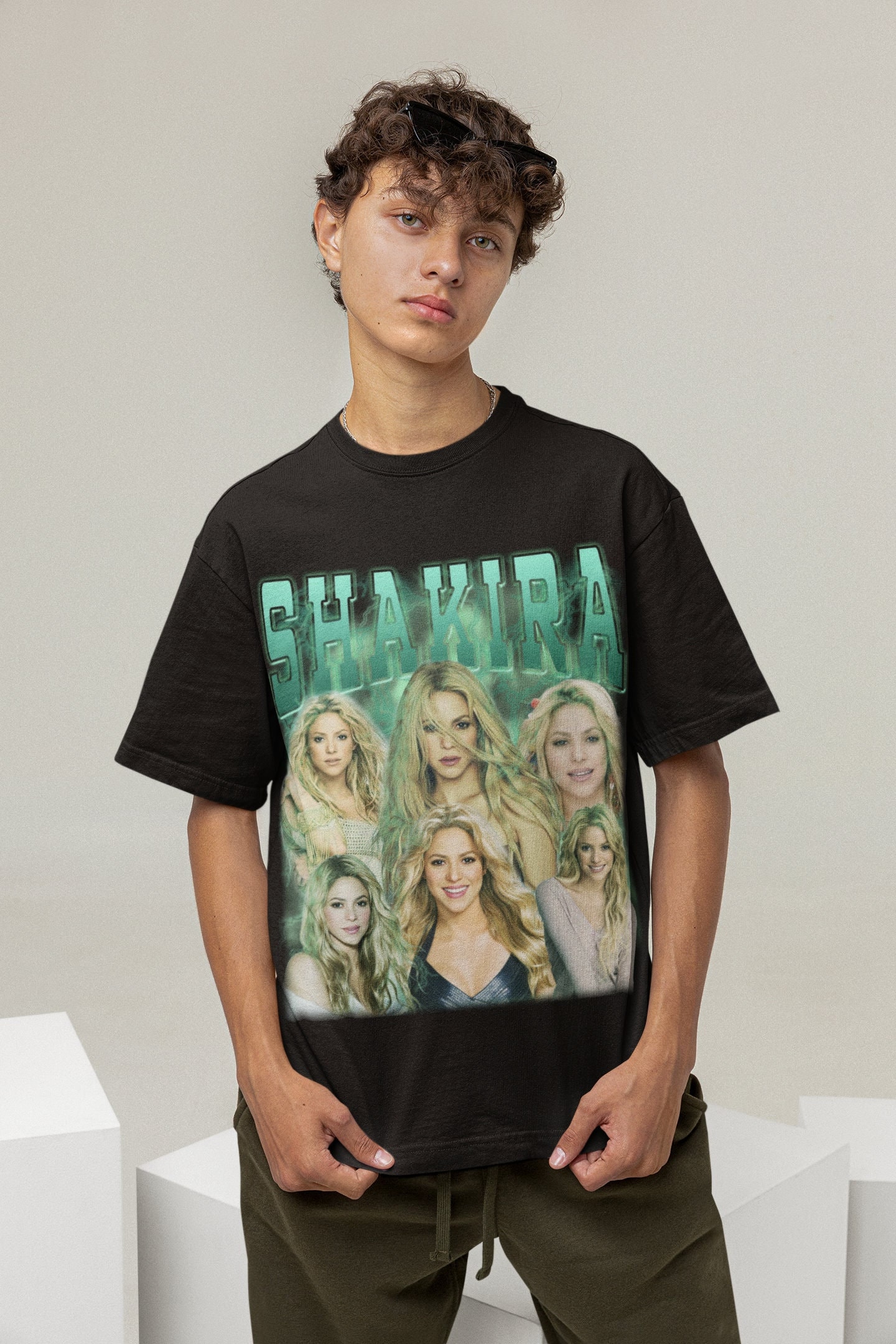 【2XL】SHAKIRA シャキーラ Tシャツ レディース Shakira t shirt, one-side all size shirt, graphic //HOT. new