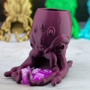 Cthulhu Dice Tower | 39 color options | Perfect for D&D and other tabletop dice rolling games!