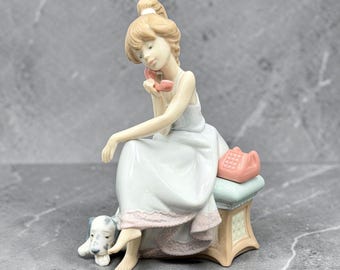 Lladro “bedtime” 5347 Porcelain Figurine Girl With Clock and Cat
