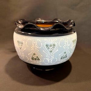 Vintage Sam Long Ware Pottery Cachepot skål 8 x 6 tum blå blommig blyfri glasyr #413