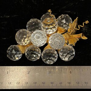 Swarovski Crystal Grapes Gold Tone - Medium Figurine, 4.5 Inches - 30% Lead Crystal - Made In Austria - In Original Box - 10108 image 5