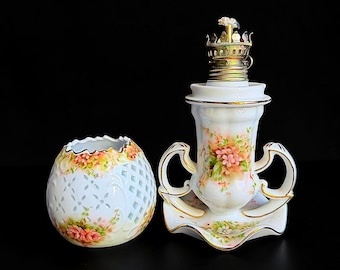 Lámpara de aceite vintage de porcelana estilo Lo que el viento se llevó - 19 cm de alto - Pantalla tipo huracán con rosas rosas y detalles dorados - 10264