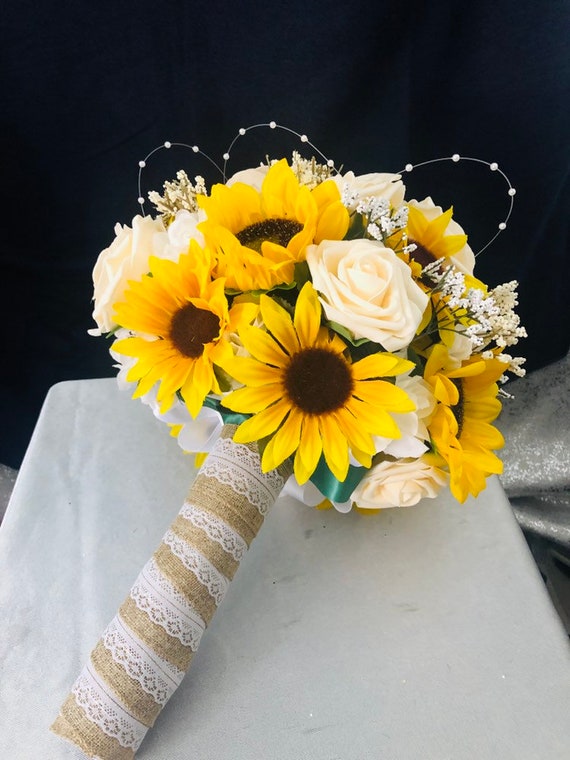 Overflowing Wedding Greenery Bouquet Sunflower Accent Wedding Bouquet Ideas J D Elegance Ph Sunflower Wedding Sunflower Wedding Bouquet Sunflower Bouquets