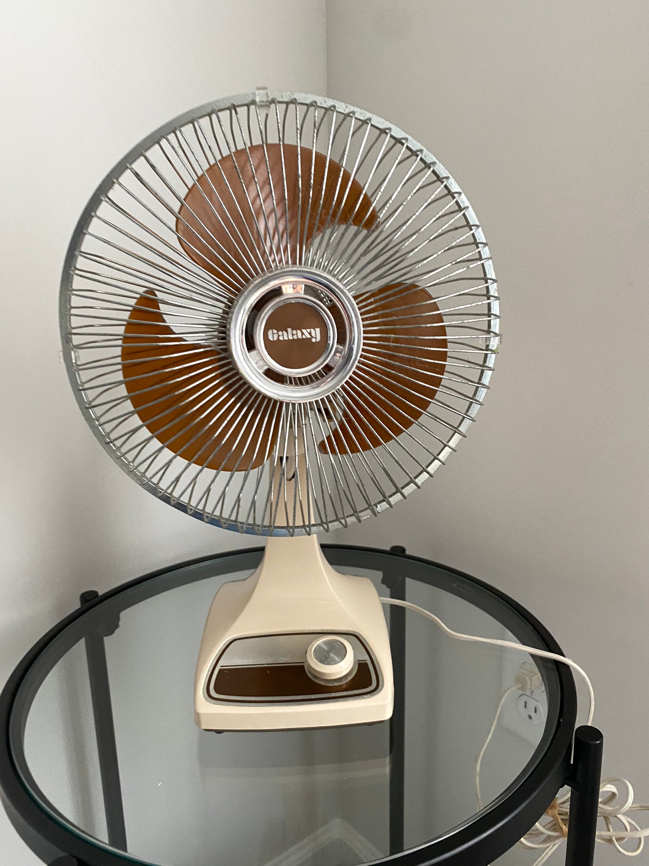 Vintage Galaxy 18 2Speed Oscillating Desk Fan Type 9 Amber Etsy