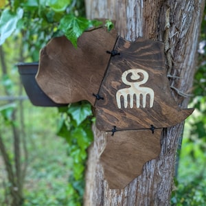 Adinkra Duafe Wooden Wall Art: African Symbol Decor