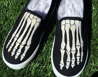 vans skeleton shoes