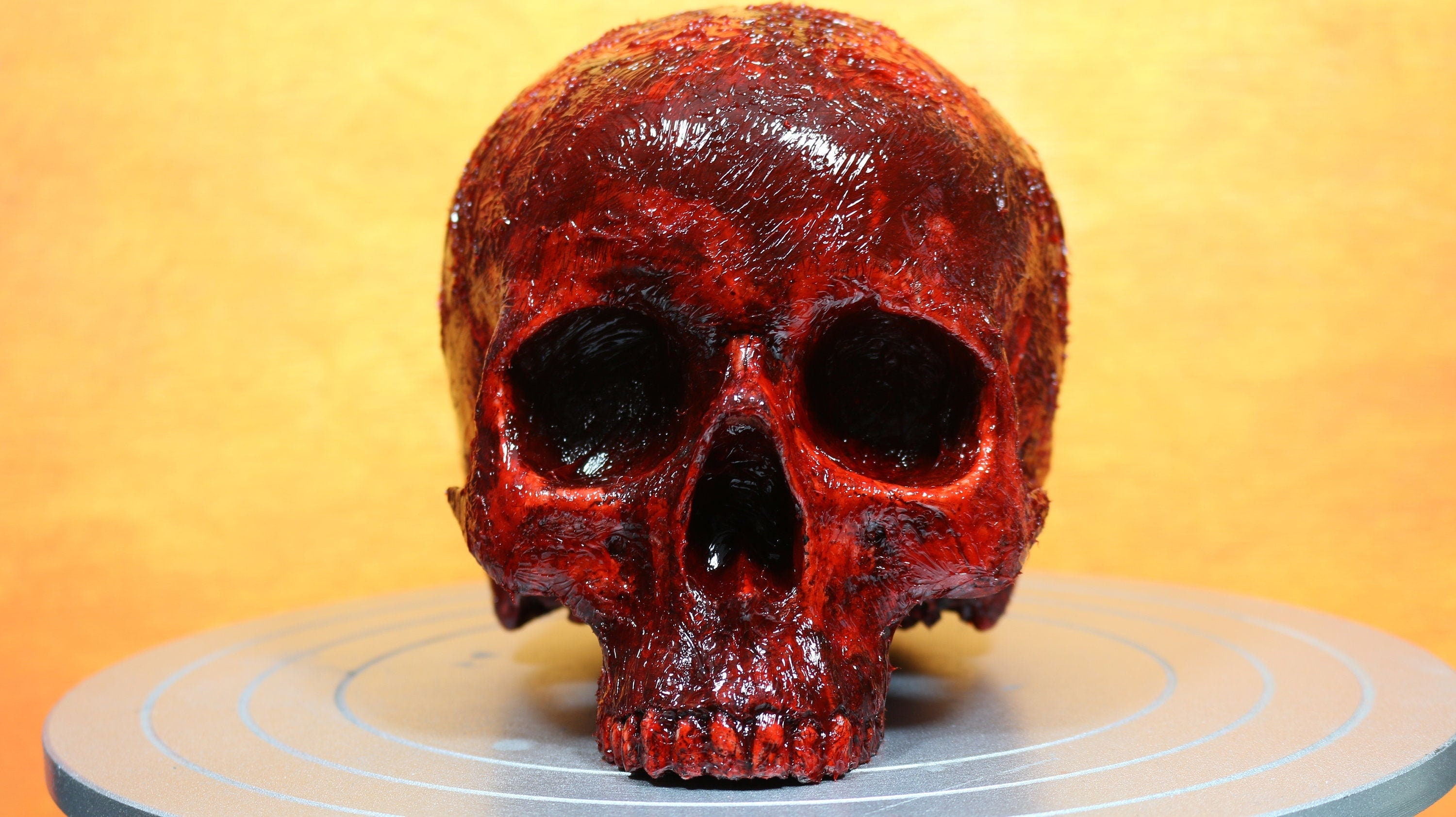 Life-Size Bloody Human Skull Prop – Realistic Halloween Decoration, Haunted House or Horror Movie Prop