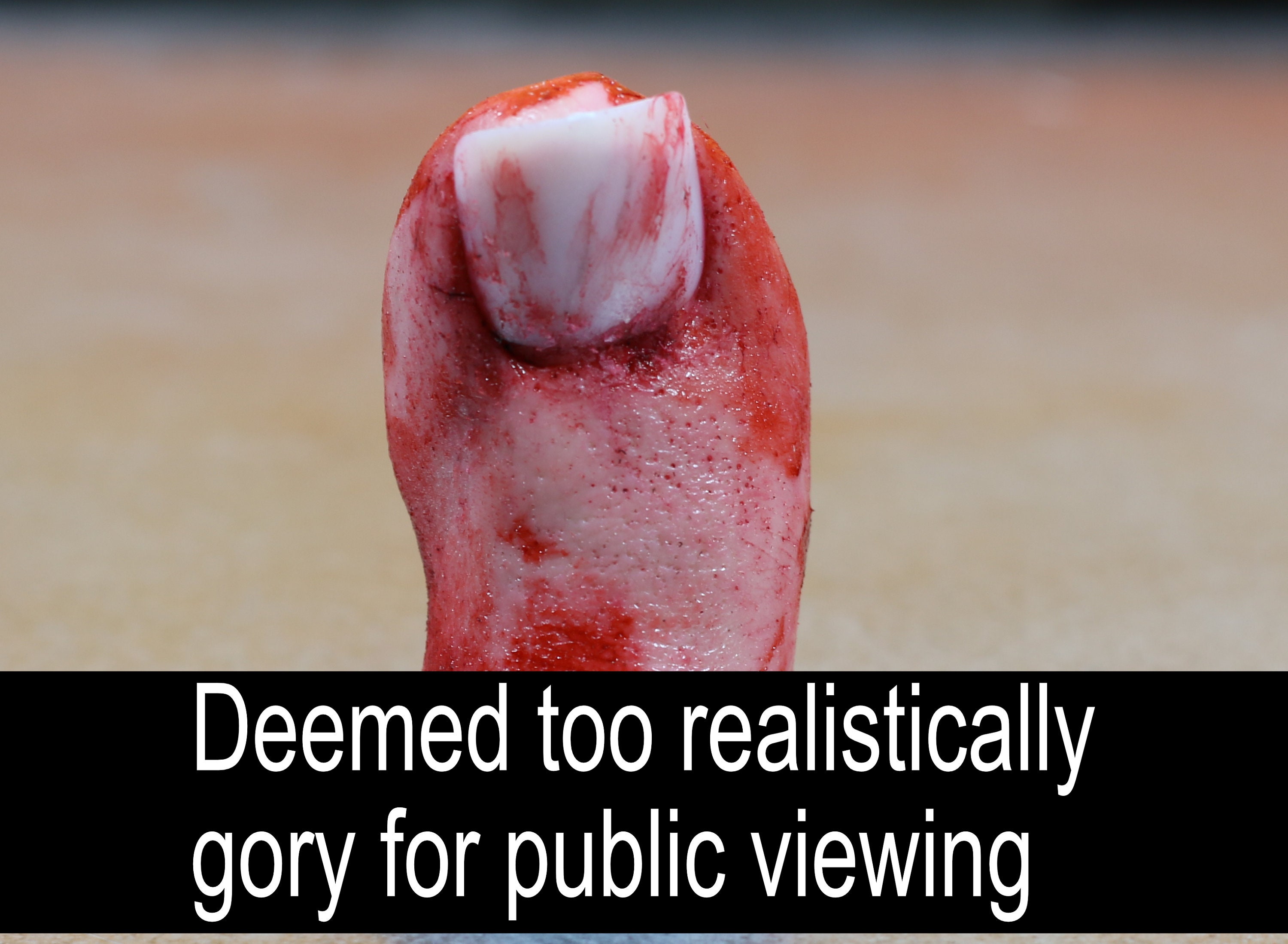 Dedo gordo del pie amputado y Decoración perfecta de  Halloween, regalo espeluznante, broma o accesorio de