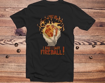 Lancio Fireball D20! camicia / Spellcaster / DnD / Regali per dnd / Dungeon master (dm) regali / Geeky dnd shirt