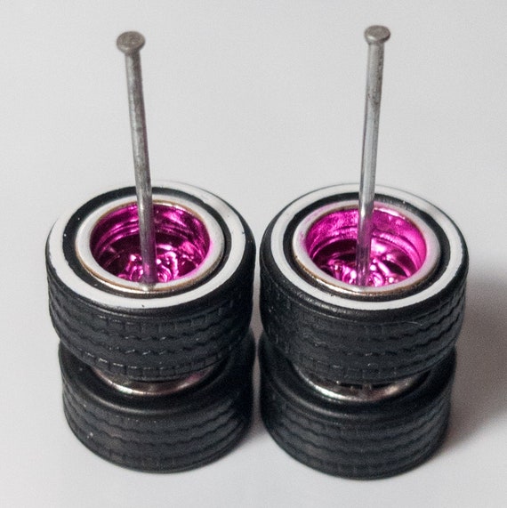 Pink Chrome Wheels