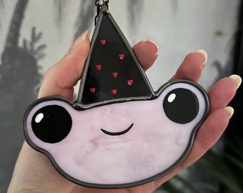 Wizard frog pink glass suncatcher | Valentine&#39;s edition | Love frog | Valentine gift ornament | Handmade