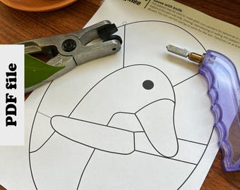 Stained glass pattern - DIGITAL DOWNLOAD | Goose with knife glass suncatcher