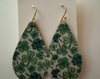 Clover Teardrop earrings, St Patrick Day earrings, lucky earrings, green leather earrings, cork on leather earrings, lightweight