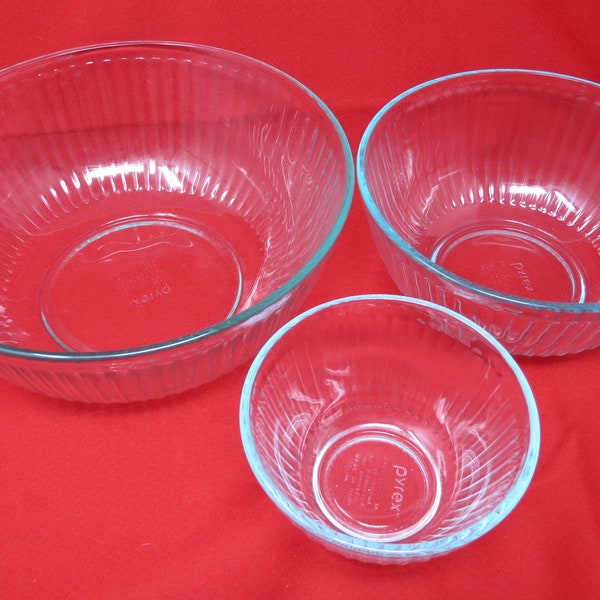 Pyrex Clear Ribbed Nesting Bowls 3 pc 7401 7403 7404 3 & 10 cup 4.5 qt 1970s VG