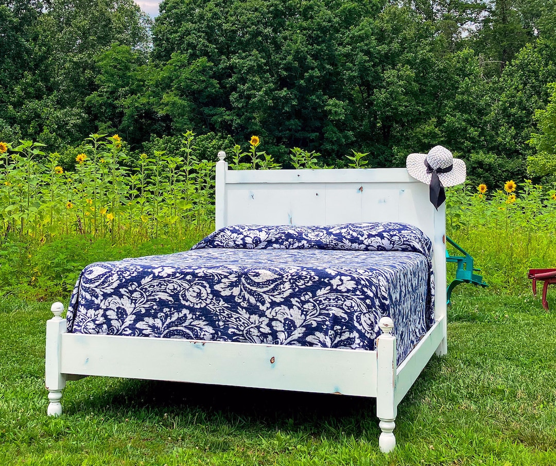 Country Farmhouse Bed | Queen Farmhouse Bed | Farmhouse Style | Wood Panel Bed | Queen Bed Frame ...