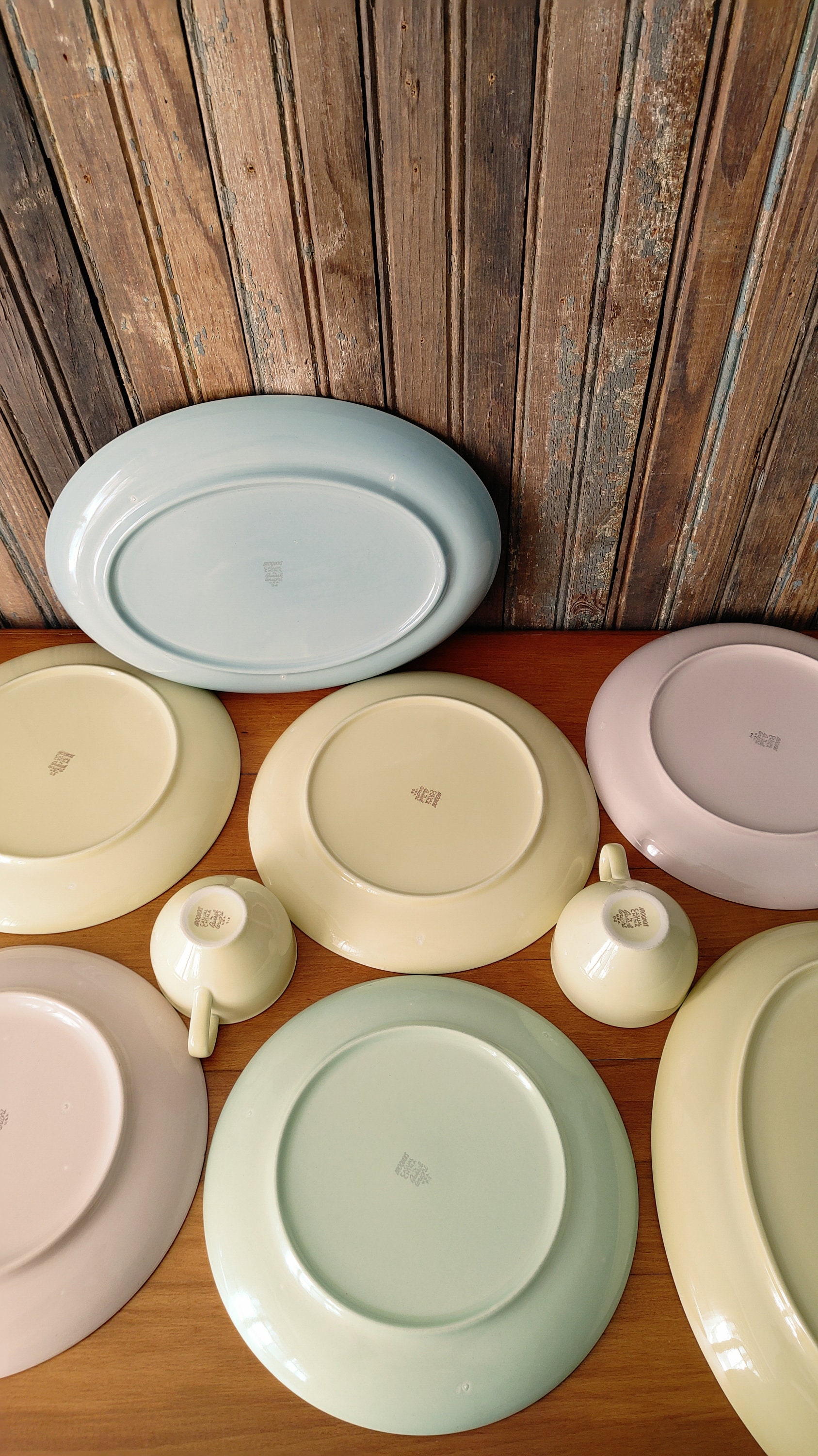 Russel Wright Iroquois Casual China / Mid Century Pastel Russel Wright Iroquois Casual China / Mid Century Pastel