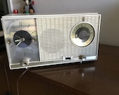 Vintage Zenith AM FM Tube Radio with Clock and Alarm excellent working condition