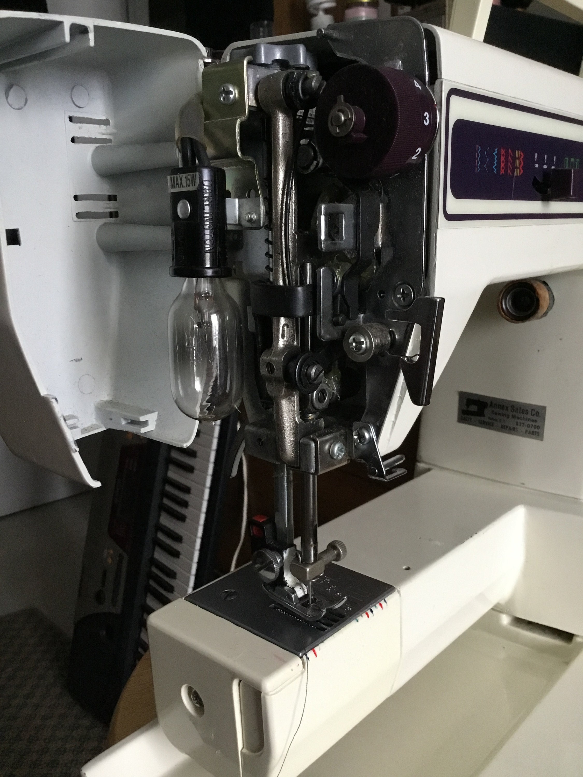 Vintage Riccar Super Stretch Sewing Machine Model Norm540 in Working