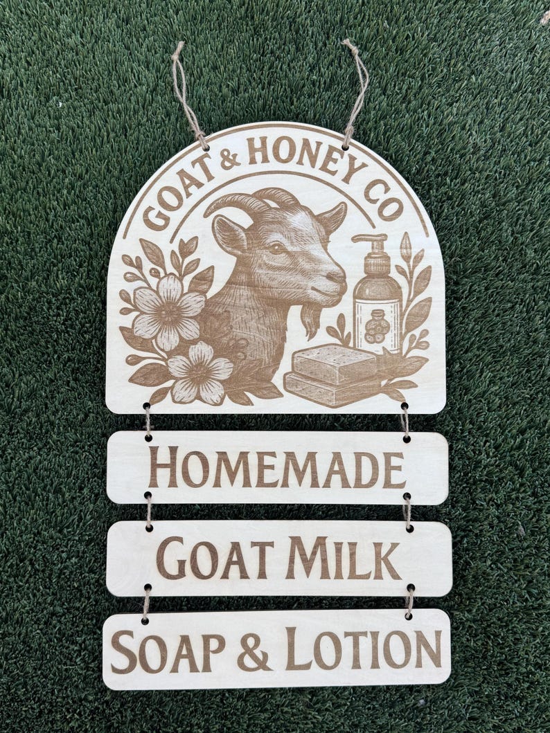 Custom Hanging Market Sign: Laser Engraved Business Logo Display imagem 2