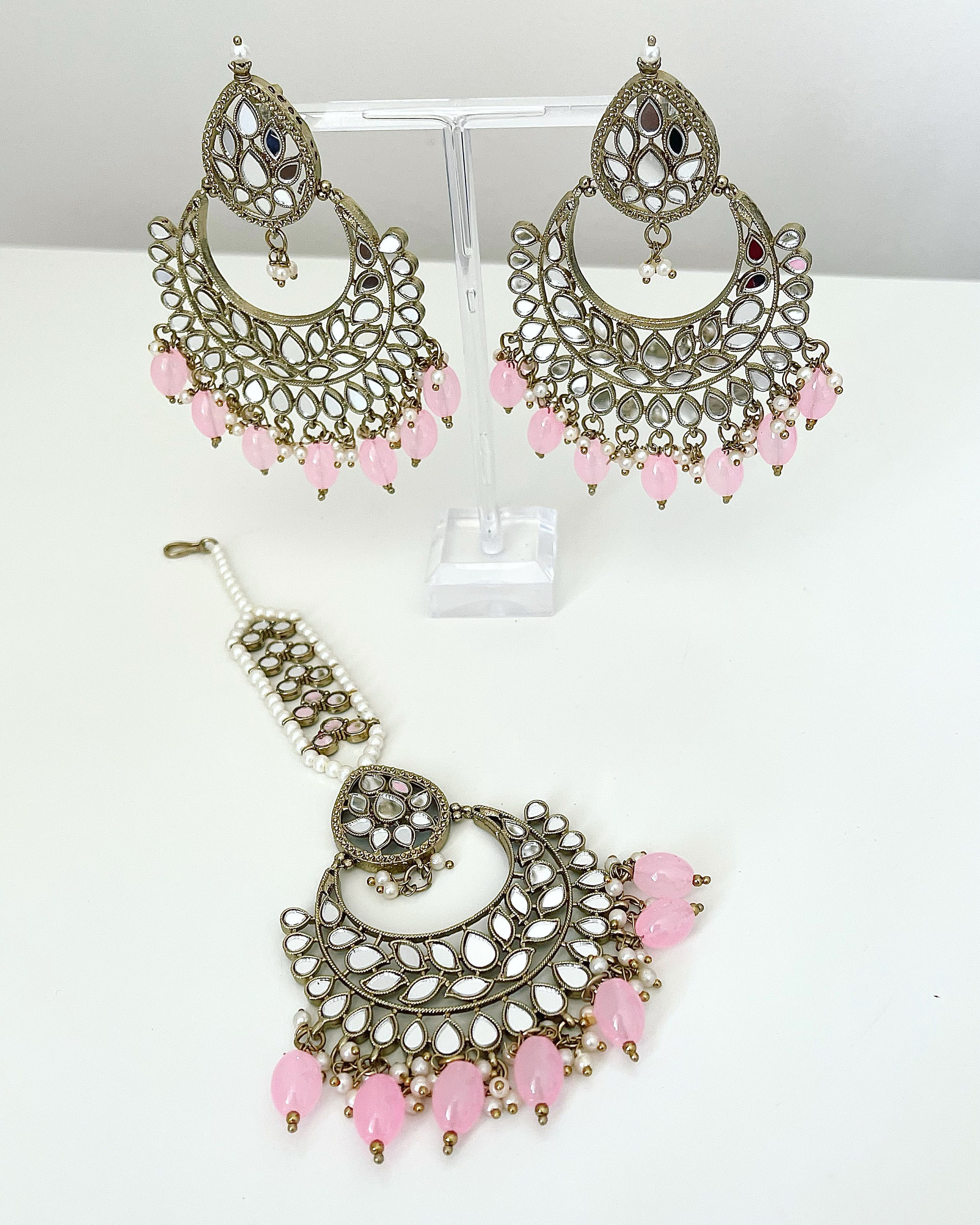 Baby pink colour earrings deals