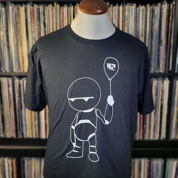 Trauriges Roboter Shirt | Paranoid Android | Herren T-Shirt | Nerd Geschenke für Sie oder Ihn | Marvin | Bücherwurm von Happy Nerdy/HappyNerdyShirtCo