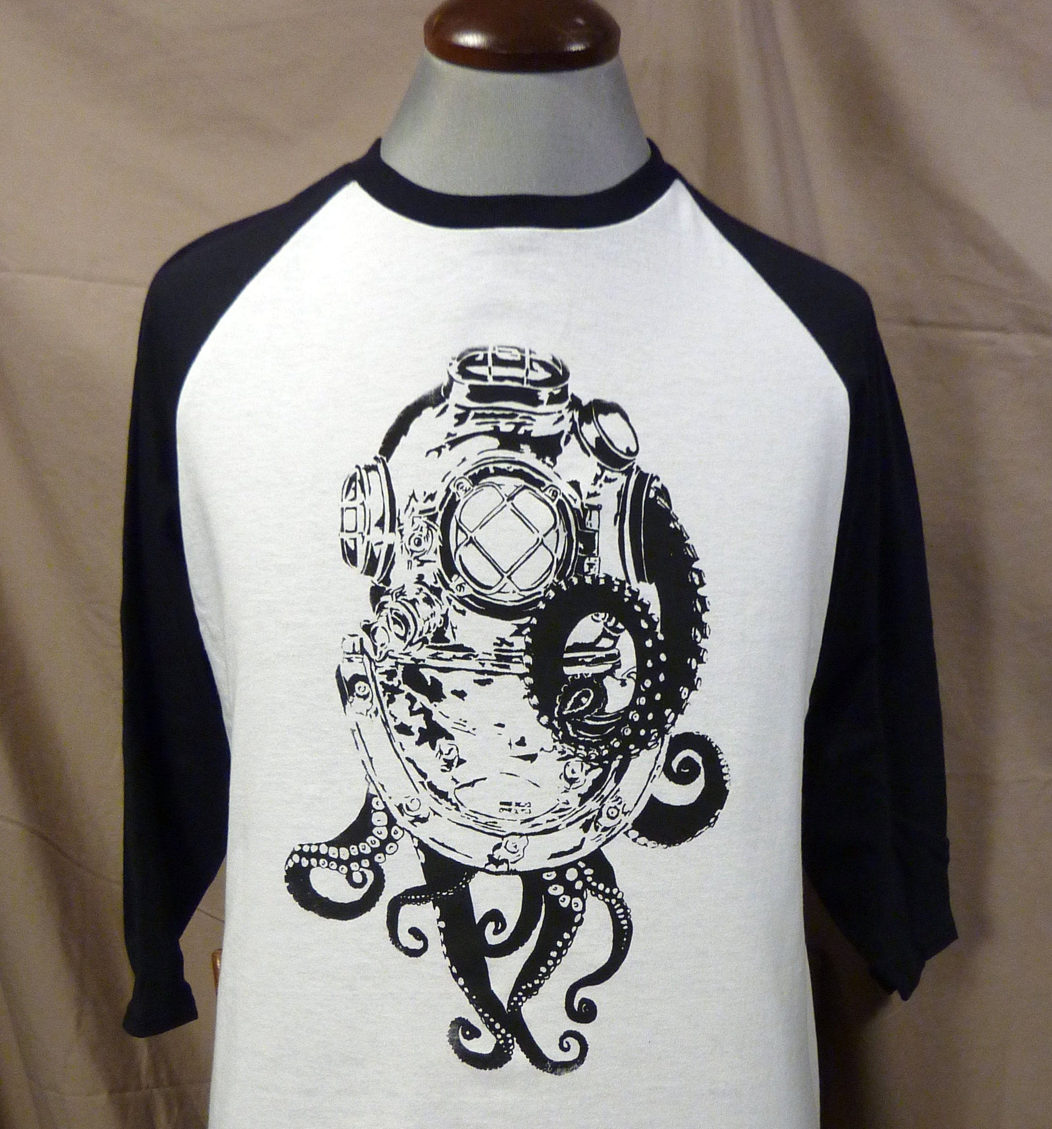 Vintage Raglan Shirt - Etsy Canada