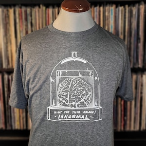 Abnormal Brain in Jar T-Shirt: Spooky Halloween Horror Fan Gift