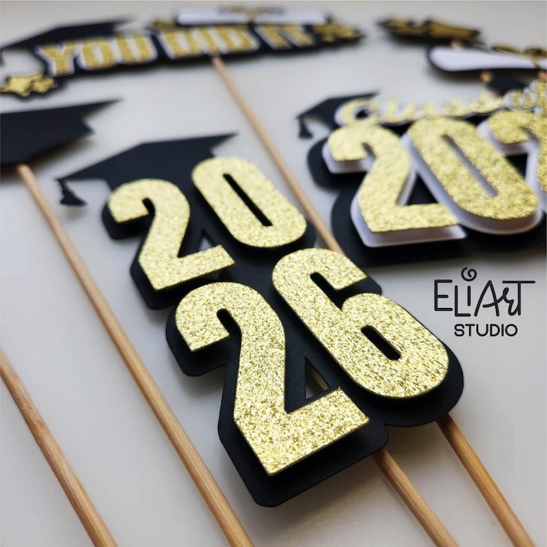 2026 Graduation SVG, Class of 2026 SVG, Graduation Cake Topper SVG, Graduation Decor, Graduation Sign.