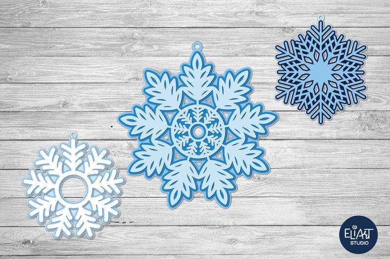 3d layered Christmas Snowflake SVG Cut File. Winter Christmas Tree Decoration Ornament.