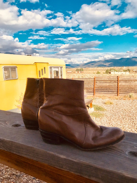 chelsea boots size 8