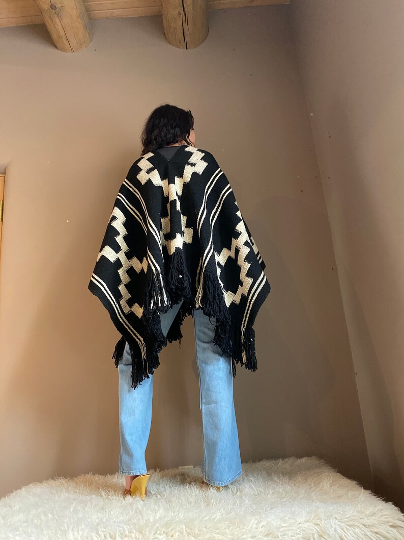 Amazing Woven Poncho Warm Wool Poncho 70s Southwestern Blanket Wrap Aztec Heavy Poncho Navajo Fringe Sweater
