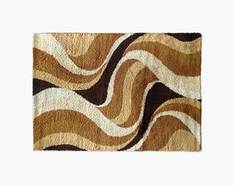 Vintage wool rug, 140 cm x 195 cm