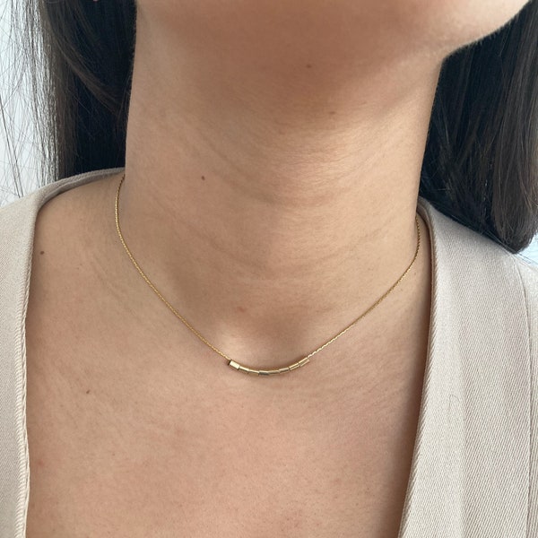 collier en gold filled et perles tube, cadeau pour elle, collier de tous les jours