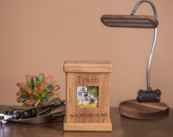 Pet memorial urns /cremation pet urn for animals dogs cats  birds rabbits/ keepsake urn /pet memorial box / engraved pet urn/Pet urns ashes