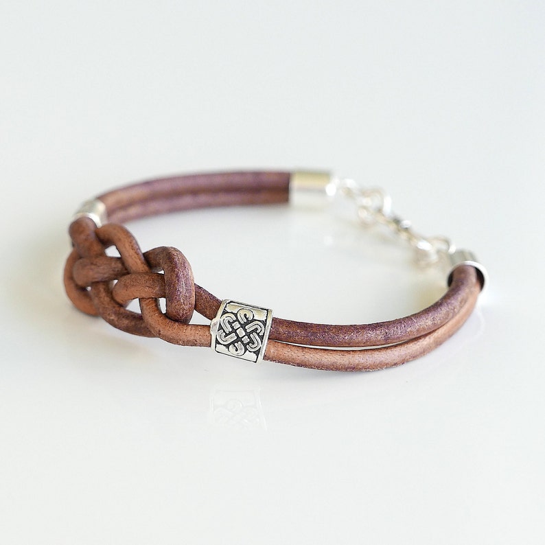 Bracelet noeud celtique cool pour homme et femme fait main avec du cuir véritable et de l'argent sterling 925, une idée cadeau de bijoux unique pour maman et papa image 3