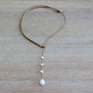 Dainty adjustable length lariat drop necklace handmade with genuine bronze leather, large freshwater pearl and 925 sterling silver image 5