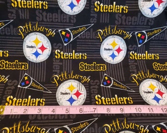 Pittsburgh Steelers Retro NFL 100% Cotton Fabric 1/4 Yard