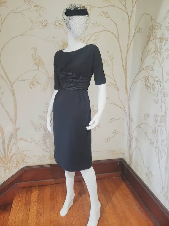 Stylish 1950s vintage cocktail dress - image 1