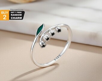 Anillo de plata de ley 925 con diseño de lirio del valle — Anillo ajustable con diseño floral y esmalte verde