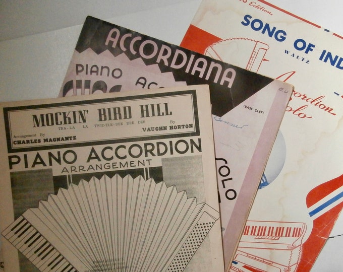 3 Accordion Solos for Beginner / Intermediate  - Mockin' Bird Hill,  Accordiana, Song of India