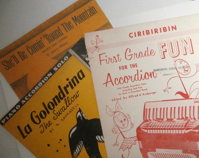 Three Beginner Accordion Solos - Ciribiribin,  La Golondrina,  She'll Be Coming' Round The Mountain