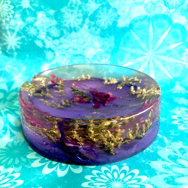 Resin ashtray